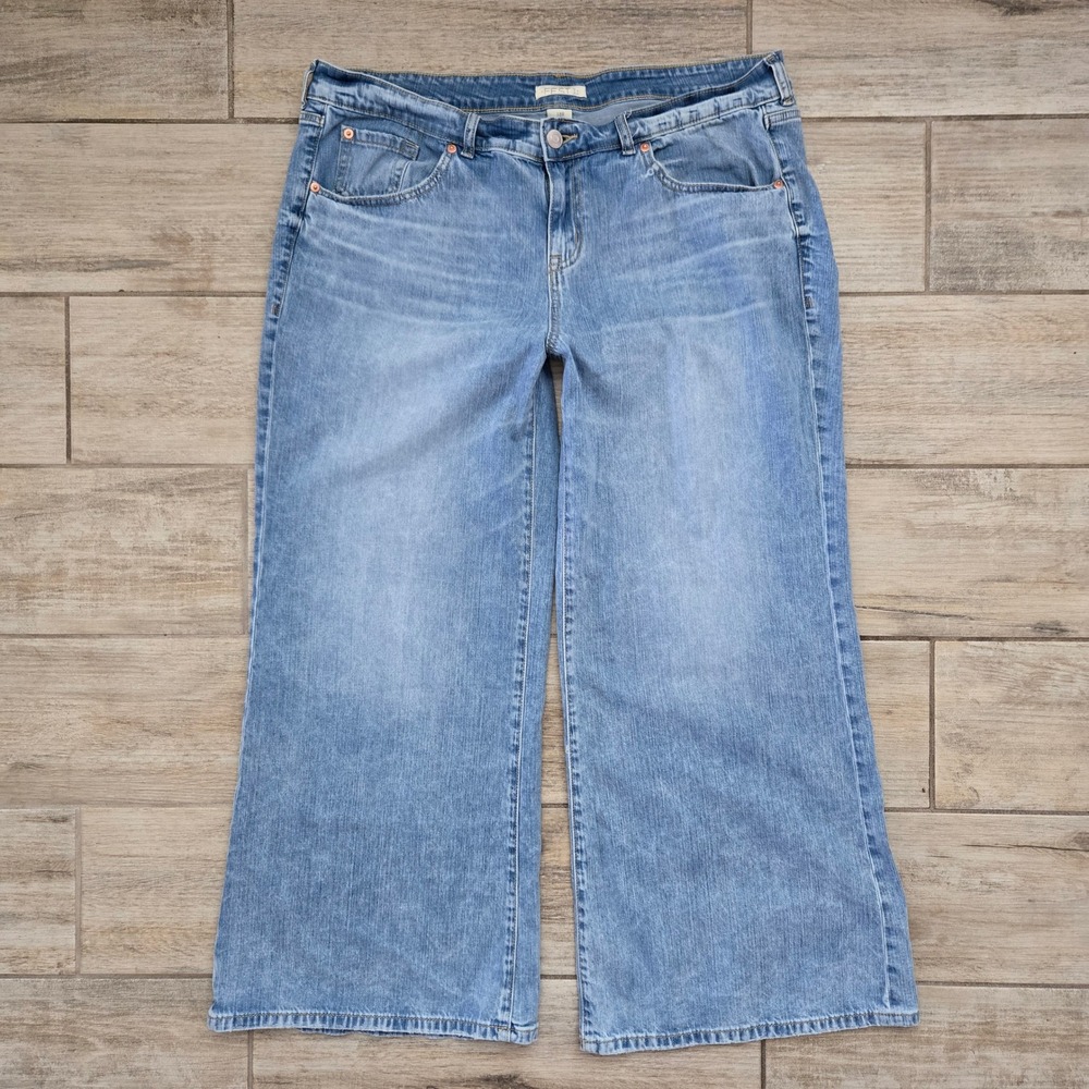 Festi Light Wash Wide Leg Denim Jeans Womens Size 18R Blue Relaxed Fit